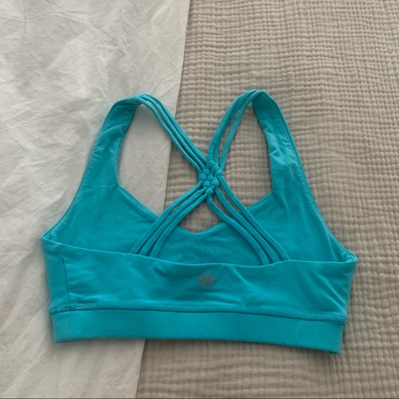 Weaved Sports Bra - Picture 4 of 4